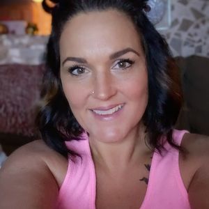 Meet your Posher, Danette